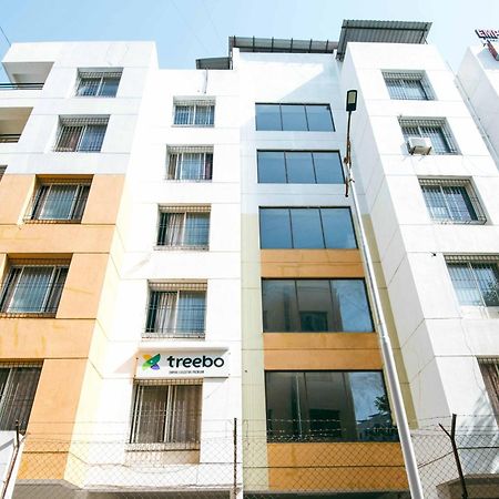 Treebo Empire Executive Premium, Hinjewadi Hotel Hinjawadi Exterior foto