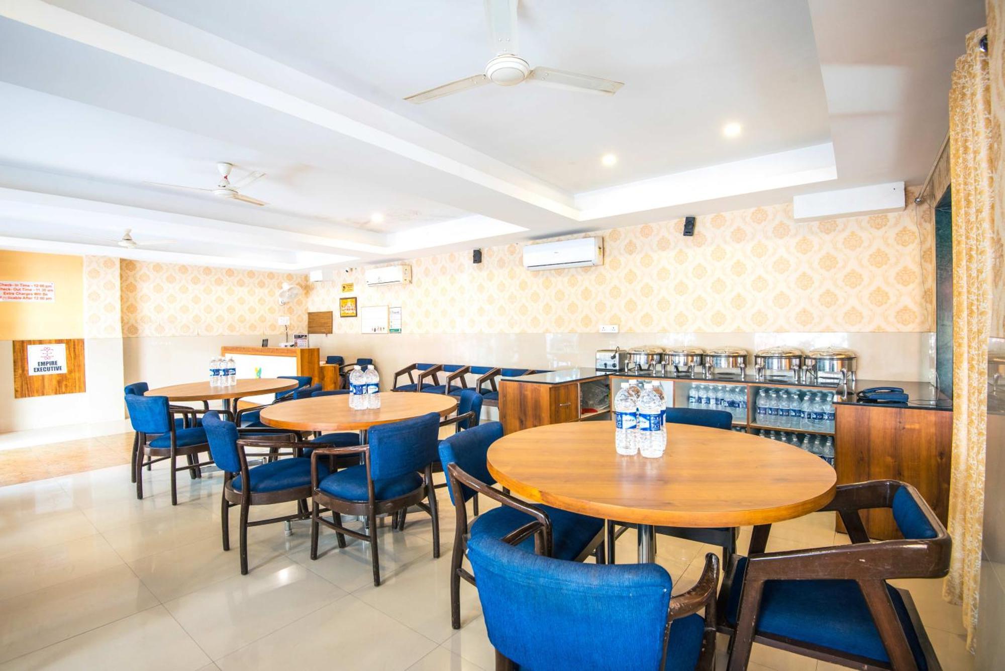 Treebo Empire Executive Premium, Hinjewadi Hotel Hinjawadi Exterior foto