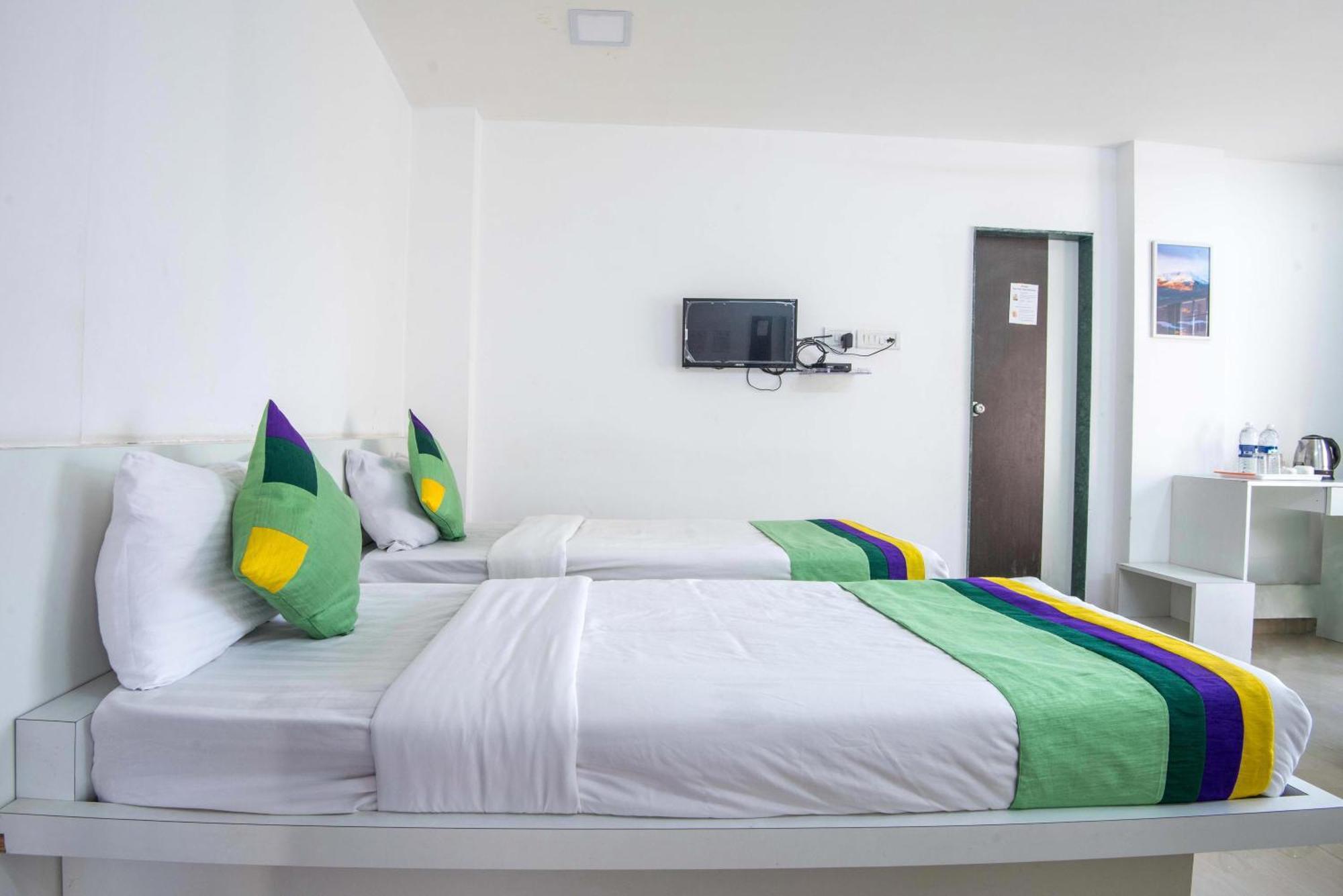 Treebo Empire Executive Premium, Hinjewadi Hotel Hinjawadi Exterior foto
