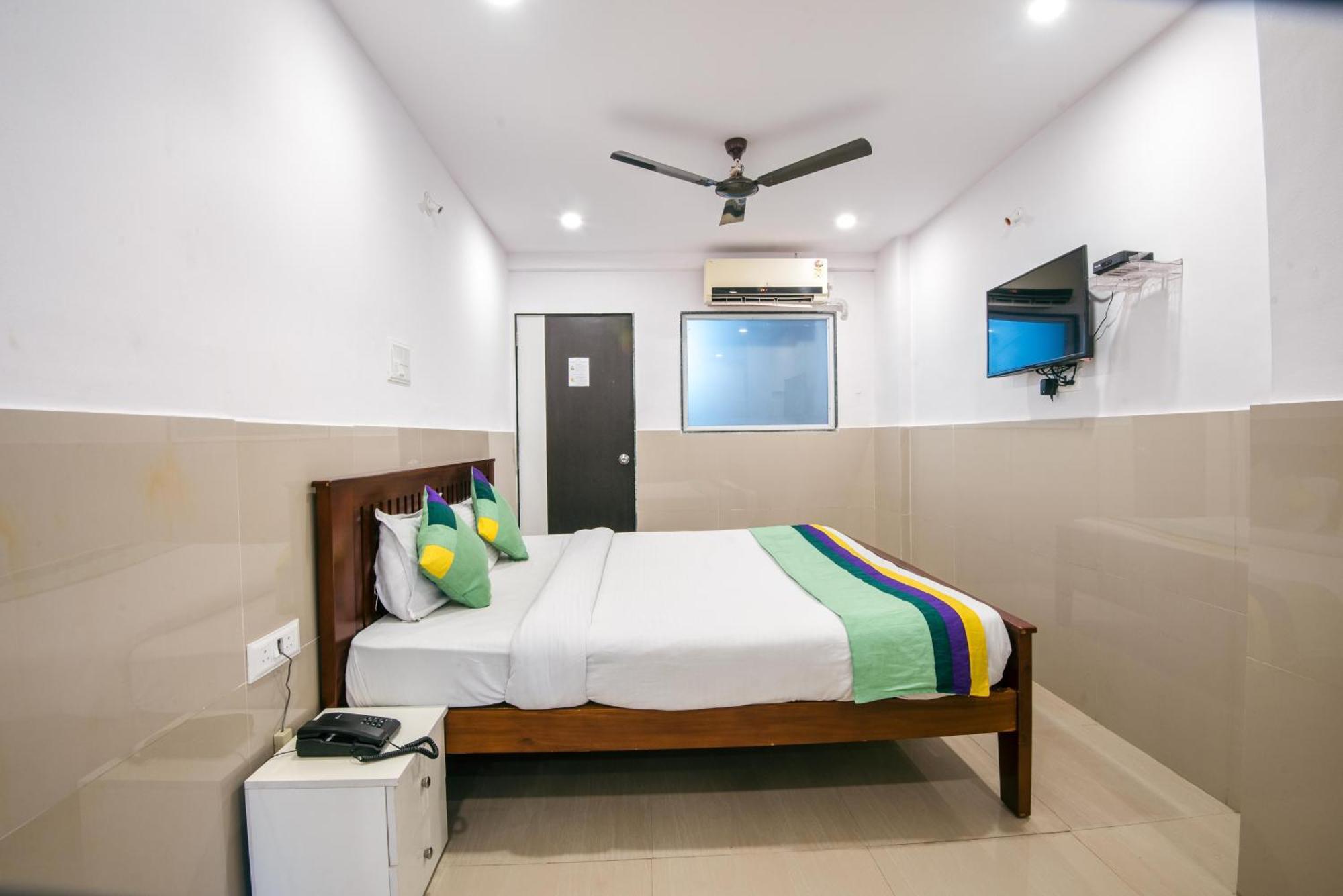 Treebo Empire Executive Premium, Hinjewadi Hotel Hinjawadi Exterior foto